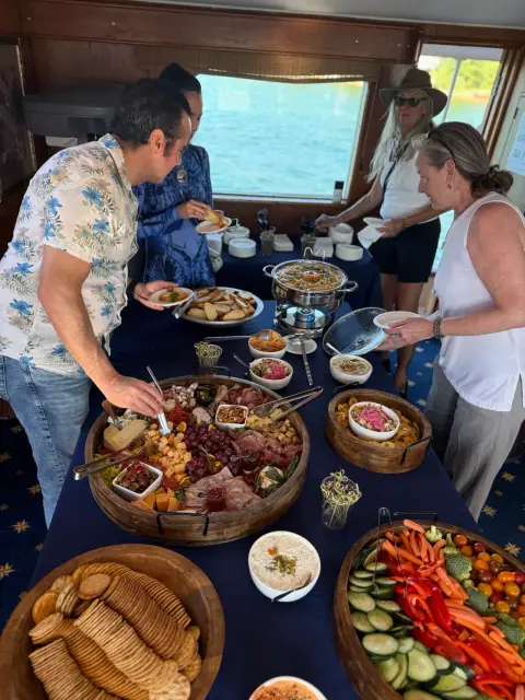 Safari Rose — Tahoe Cruises — venue photo 4